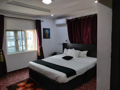 Saga Suites & Apartments